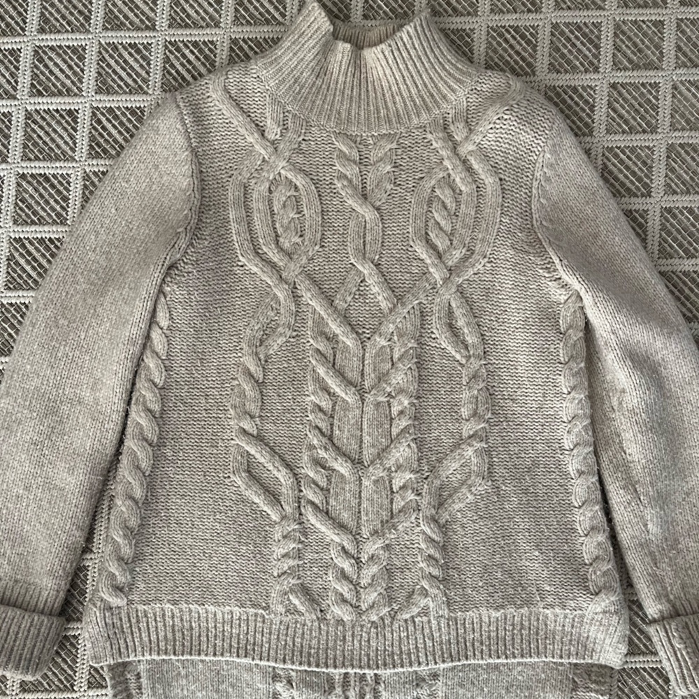Veronica Beard Cream Sweater with Intricate Cable Design